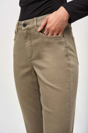 
                  
                    Charger l&amp;#39;image dans la galerie, JOSEPH RIBKOFF - JEANS - 243964
                  
                