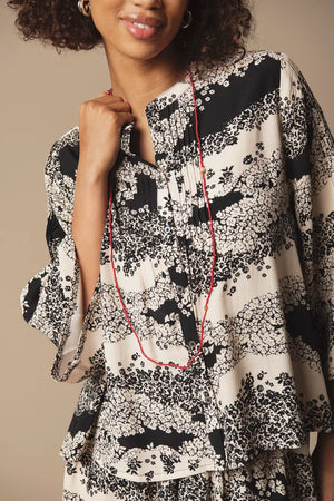 
                  
                    Charger l&amp;#39;image dans la galerie, SAINT TROPEZ - BLOUSE - 30513799 - NOIR/BEIGE
                  
                