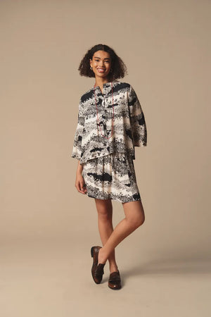 
                  
                    Charger l&amp;#39;image dans la galerie, SAINT TROPEZ - BLOUSE - 30513799 - NOIR/BEIGE
                  
                