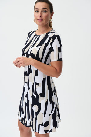 
                  
                    Charger l&amp;#39;image dans la galerie, JOSEPH RIBKOFF - ROBE - 232270 - MARINE/SABLE/IVOIRE
                  
                