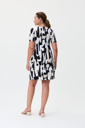 
                  
                    Charger l&amp;#39;image dans la galerie, JOSEPH RIBKOFF - ROBE - 232270 - MARINE/SABLE/IVOIRE
                  
                