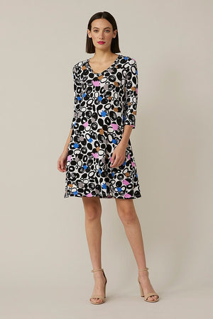 
                  
                    Charger l&amp;#39;image dans la galerie, Joseph Ribkoff - Robe droite à motif
                  
                