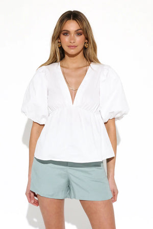 
                  
                    Charger l&amp;#39;image dans la galerie, Madison The Label - Blouse aux manches bouffantes
                  
                