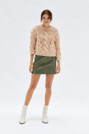
                  
                    Charger l&amp;#39;image dans la galerie, Mink Pink - Chandail
                  
                