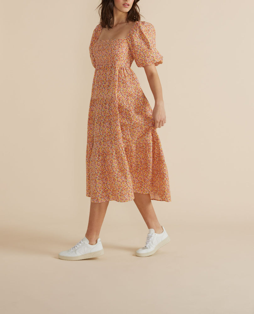 
                  
                    Charger l&amp;#39;image dans la galerie, Mink Pink - Robe longue paysanne
                  
                